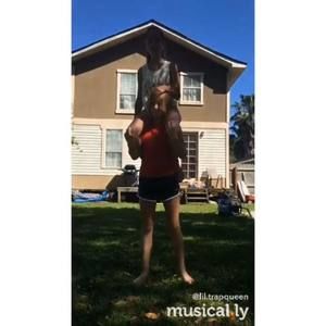 Meet your Posher, Samantha